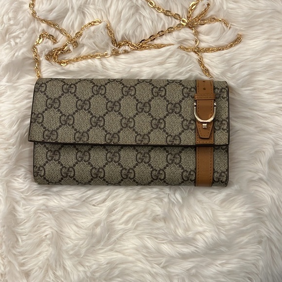 Authentic Gucci Long Wallet - Picture 4 of 17